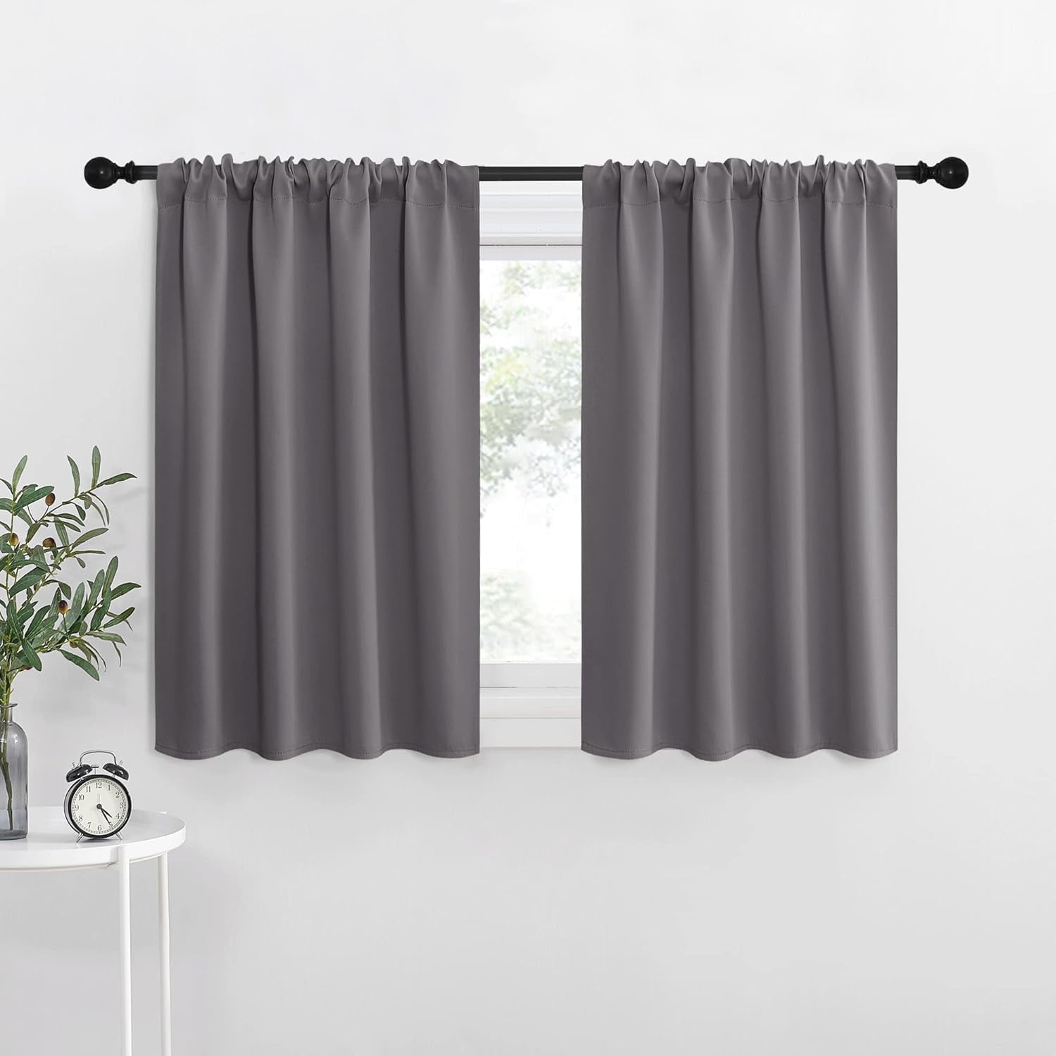 NICETOWN Solid Color Blackout Curtains Rod Pocket Noise Reduced Window Drapes for Bedroom 34x36 inch(图1)
