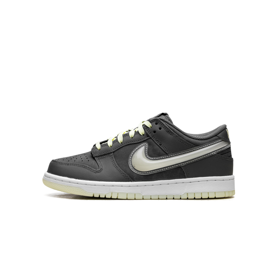 NIKE GRADE SCHOOL Dunk Low GS Halloween "Halloween - Glow in the Dark" HQ3569 068 HQ3569 068 from Stadium Goods