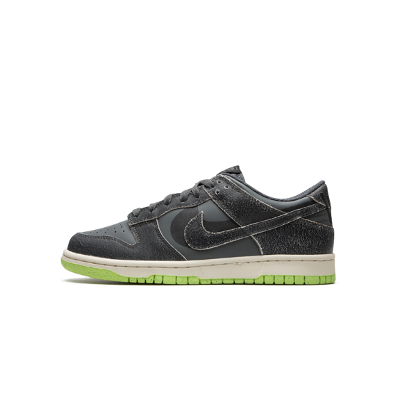 NIKE GRADE SCHOOL Dunk Low SE GS "Halloween - Cauldron" DQ6215 001 DQ6215 001 from Stadium Goods