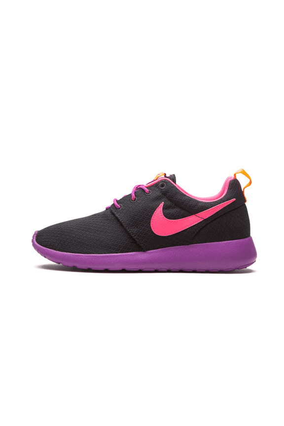 GRADE SCHOOL Roshe Run GG 599729 007 599729 007 from Stadium Goods