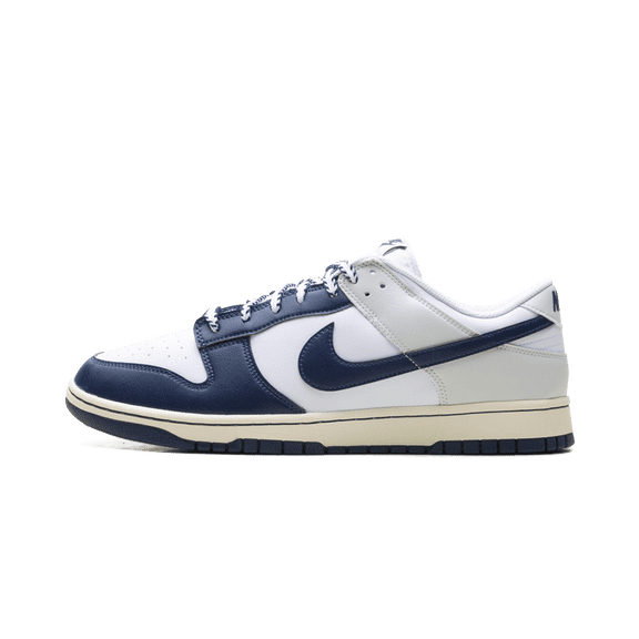 NIKE MENS Dunk Low "New York Yankees" IM2222 101 IM2222 101 from Stadium Goods