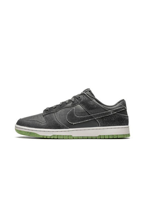 MENS Dunk Low Retro PRM "Halloween 2022" DQ7681 001 from Stadium Goods