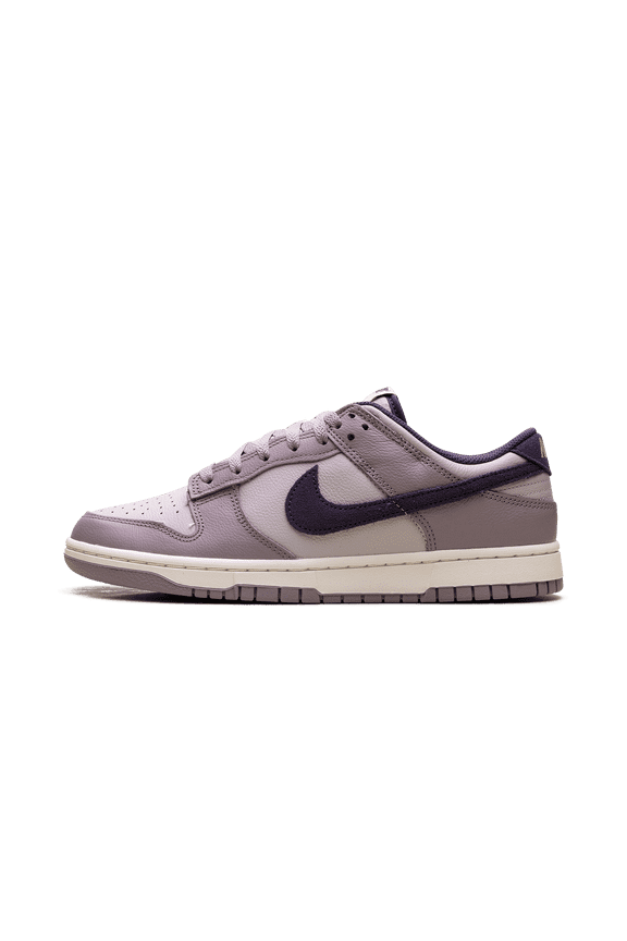 MENS Dunk Low SE "Light Violet Ore" HQ3642 202 from Stadium Goods