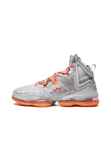 Lebron 19 Shoes display picture 1