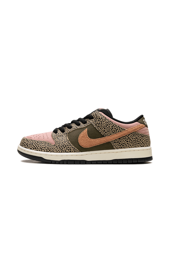 MENS SB Dunk Low "Arts-Rec" IH3211 200 from Stadium Goods