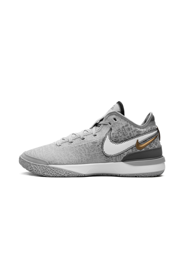 Lebron 15 Basketball Shoes display picture 1