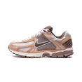 thumbnail image 1 of NIKE MENS Zoom Vomero 5 "Dusted Clay" HF1553 200 from Stadium Goods, 1 of 8