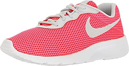 women's nike tanjun athletic shoes