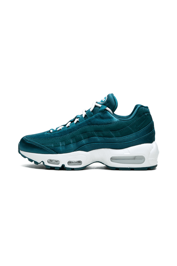 WOMENS AIR MAX 95 MNS Womens "Green Velvet" DZ5226 300 DZ5226 300 from Stadium Goods