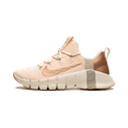 thumbnail image 1 of NIKE WOMENS FREE METCON 3 WMNS "Guava Ice" CJ6314 892 from Stadium Goods, 1 of 8