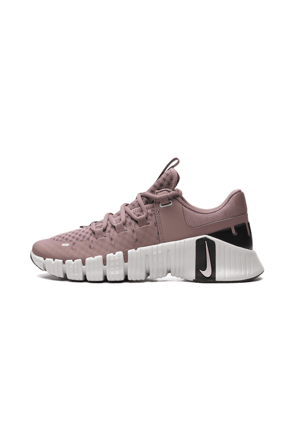 WOMENS Nike Free Metcon 5 WMNS "Smokey Muave" DV3950 201 from Stadium Goods