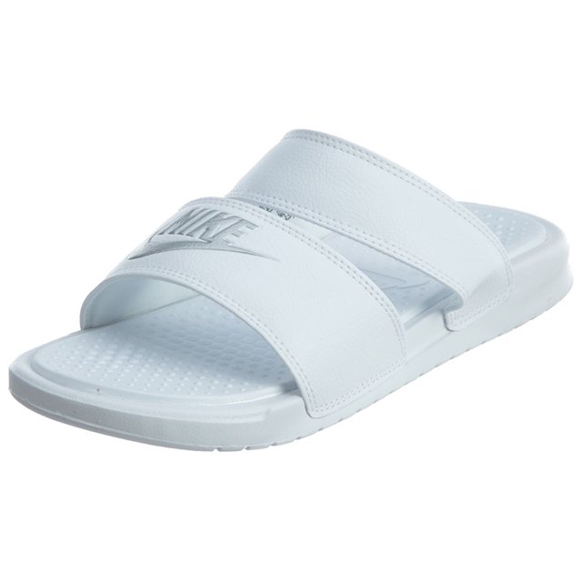 NIKE Women's Benassi Duo Ultra Slide Sandal
