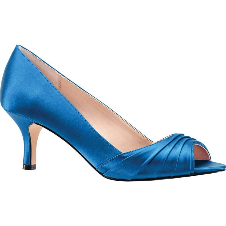 Nina chezare hotsell evening pumps