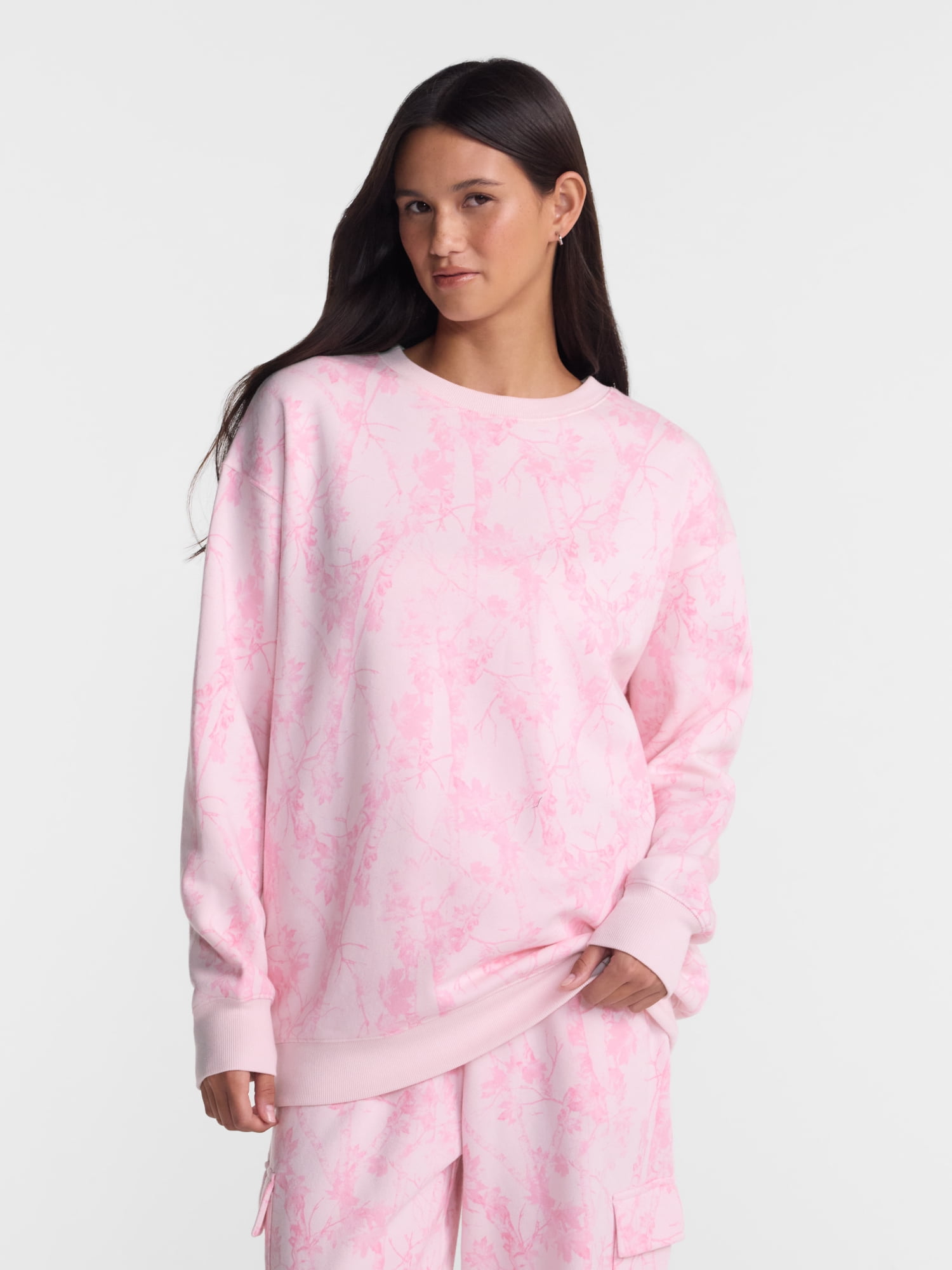 No Boundaries Oversized Fleece Sweatshirt with Long Sleeves, Women's and Women's Plus Sizes XXS-4X