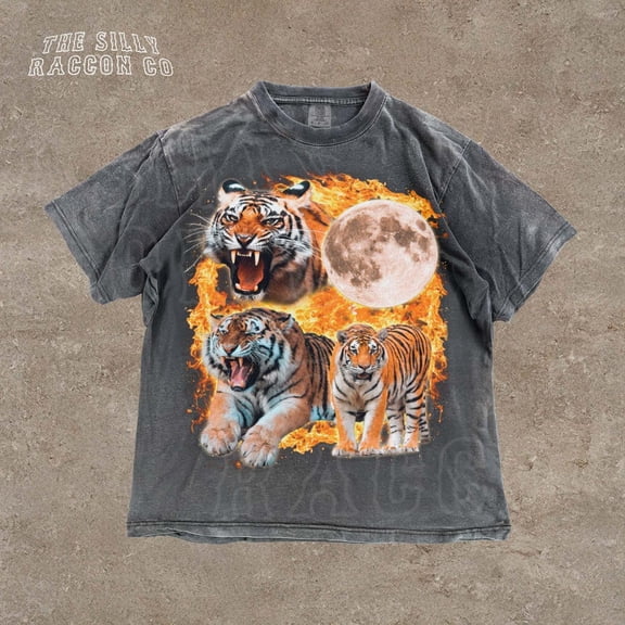 NODB Vintage Tiger Faded Shirt, Moonlight Y2K Graphic Tee For Men Women, Retro 90S Grunge T-Shirt, Celestial Widlife Top, Streetwear Clothing DARK HEATHER Unisex S-5XL Hot Trending Shirt