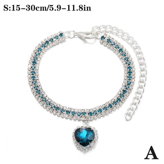 NOVELAR Sparkling Diamante Heart Pet Necklace, Light Metal Chain with Easy Clasp, Decorative Bling Collar for Small Breed Dogs and Feline Friends