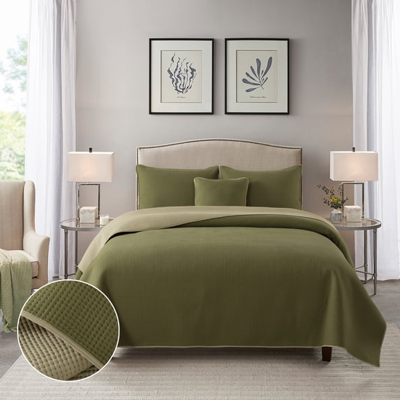 NSH by New Sega Home 4-Piece Olive Pinsonic Reversible Waffle Textured Quilt Set with Reversible Shams and Decorative Pillow, King