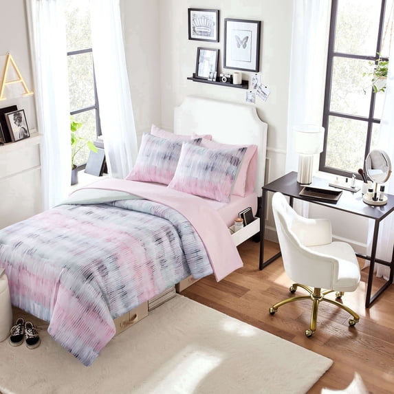 Campus Comforts by New Sega Home 3-Piece Reversible Comforter Set, Multicolor, Full/Queen