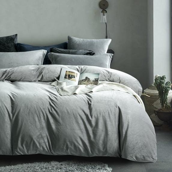 NTBAY 3 Piece Velvet King Duvet Cover Set with Zipper Closure and Corner Tie, Ultra Soft and Luxury Comforter Cover Set, 90"x104", Light Gray