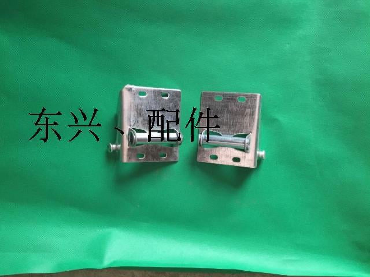 NUOLUX 1 Pair Garage Door Lifting Bracket Residential Door Garage Door