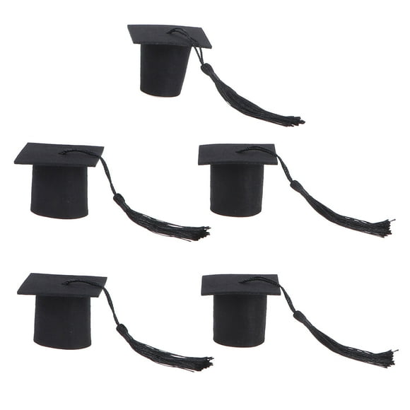 Graduation Cap Cakes