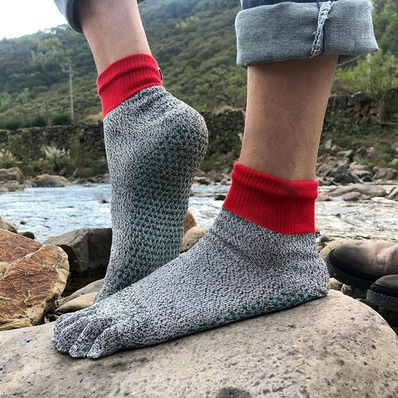 NUZYZ Level 5 HPPE Anti-Cut Anti-Puncture Outdoor Hiking 5-Toe Protection Crew Socks