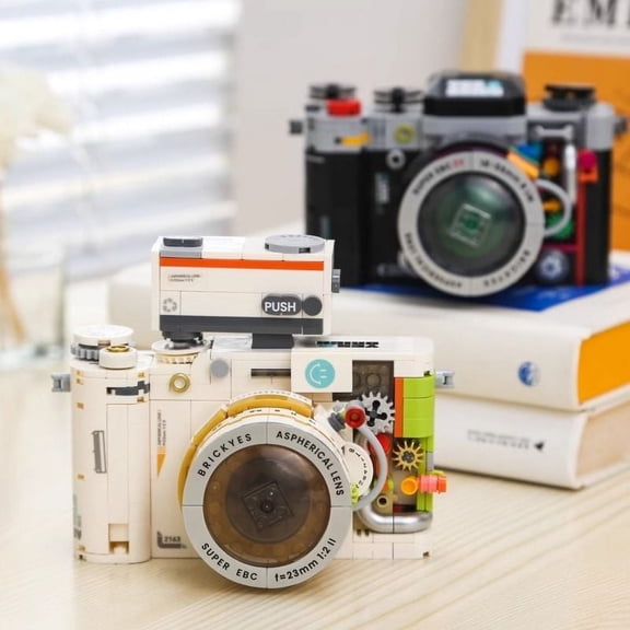 NWJ Retro Camera Building Blocks Set – DIY Classic Film SLR Model for Adults, Vintage Photography Decor & Collectible Brick Toy