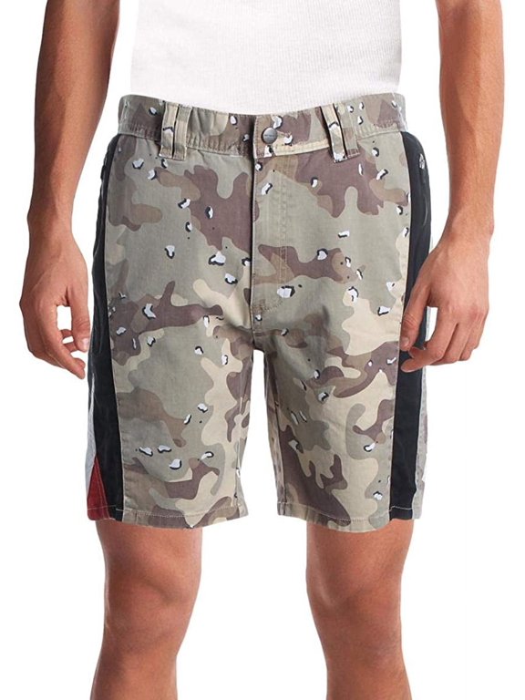 CHOCOLATE CHIP CAMO Hawkeye Tech Camouflage Walking Casual Shorts, US 32