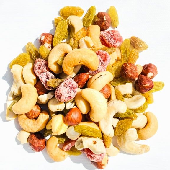 NY SPICE SHOP - JFK Strawberries & Cashews Trail Mix - 1 Pound - Healthy Snacks - Snack Mix