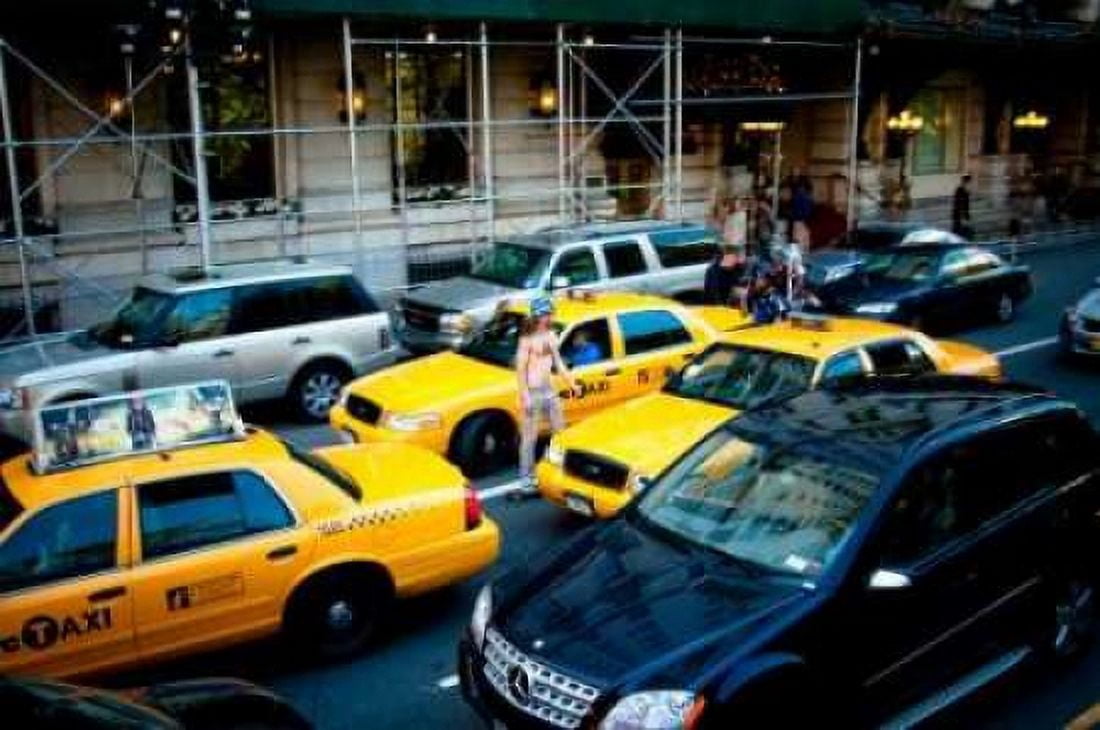 NYC Traffic Canvas Art - Erin Berzel (20 x 28)