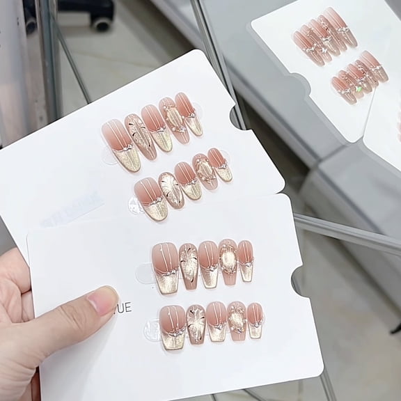 Nai Zi, purely handmade phototherapy wearing nail fireworks, gemstones wholesale finished products, reusable nail patches can be removed