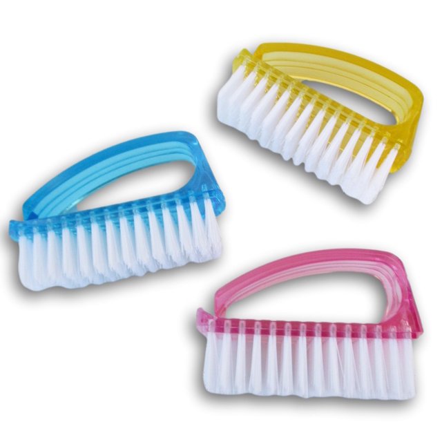 Nail Brush with Grip, Scrubbing Manicure Set for Men and Women. (3 Pack