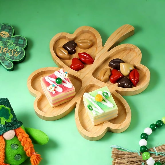 Naittoop St Patricks Solid Wood 4 Leaf Clover Charcuterie Boards Round Wooden Serving Tray Fruit Platter Decor Trays Serving Ware Food Dish Serving Platters Christmas Cheese Board Party