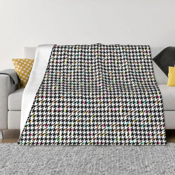 Naloa Black And White Houndstooth Flannel Fleece Throw Blanket for Bed Couch, Thick Blanket - All Seasons Suitable for Women, Men and Kids-50"x40"