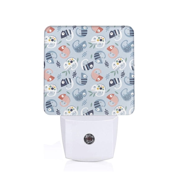 Naloa Cute Chameleons On Blue Night Lights Plug into Wall, Dusk to Dawn Sensor Warm White Led Night Light 0.5W, Nightlight suit for Adults, Bedroom, Bathroom, Hallway, Kitchen