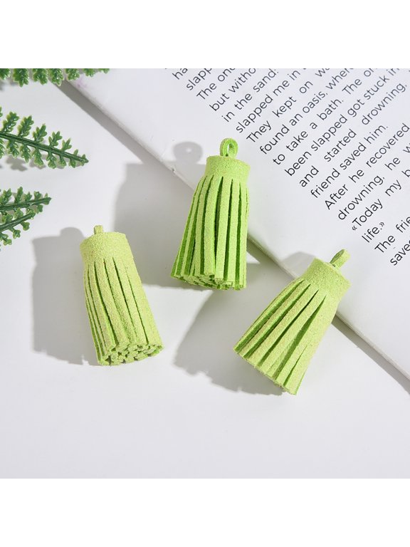 30pcs Soft Faux Suede Tassels, 3cm PU Leather Tassel Pendants for DIY Jewelry, Clothing Accessories, Bag Keychain Making Supplies, Light Green