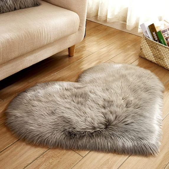 Namzi 40 x 50cm Heart Shape Faux Sheepskin Rug Soft Long Plush Fluffy Shaggy Carpet Area Mats Rugs Bedroom Sofa Decorative Floor Carpet