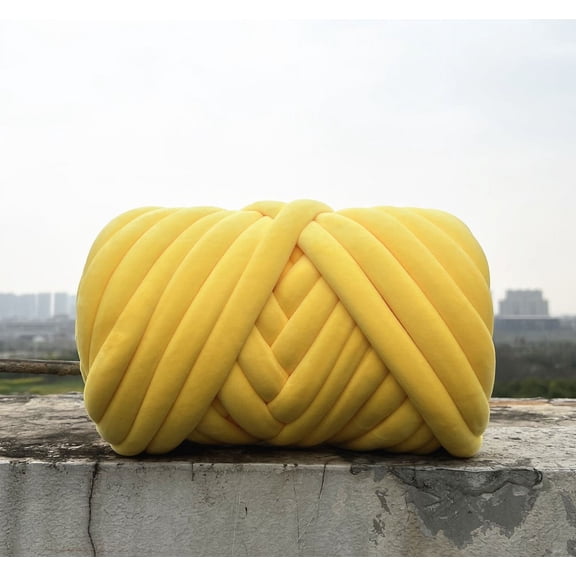 Namzi 500g Velvet Chunky Yarn Bulky Giant Arm Knitting Yarn, Super Soft Jumbo Tube Weight Yarn, Fluffy DIY Crochet Hand Making Washable Yarn for Blanket, Pet Bed, Rugs PillowYellow