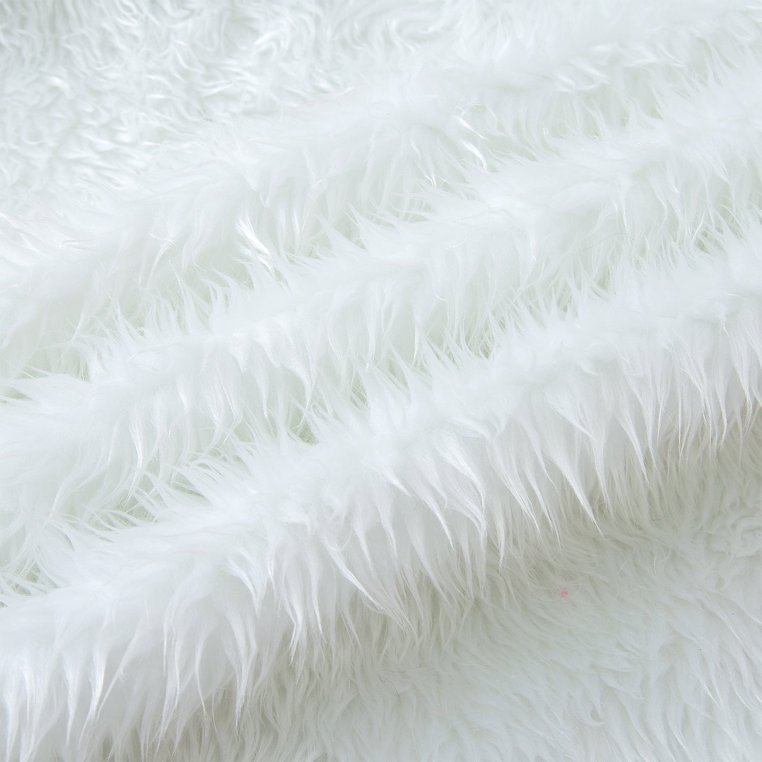 Namzi Faux Fur Fabric,36*63 Inch Thickened Plush Fluffy Fabric for DIY Craft Sewing Projects,Costume,Cuddly Doll,Home Decoration,White