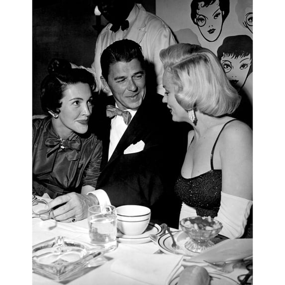 Nancy Reagan History (24 x 36)