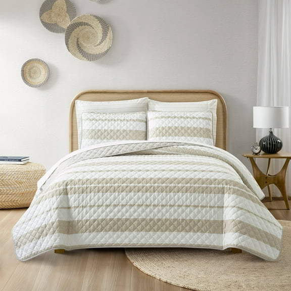 Nanshing Bomi 7 Piece Modern Striped Quilt Set, White Taupe, King