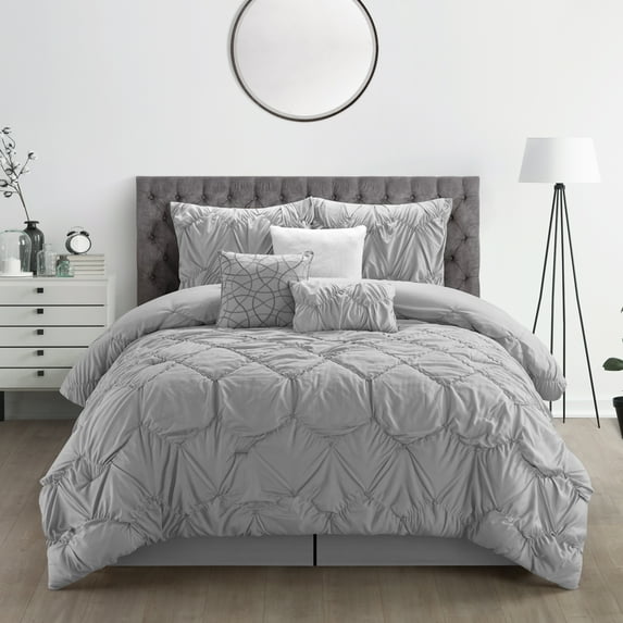 Nanshing Carla Microfiber 7-Piece Bedding Comforter Set with BONUS Pillows, Queen, Grey
