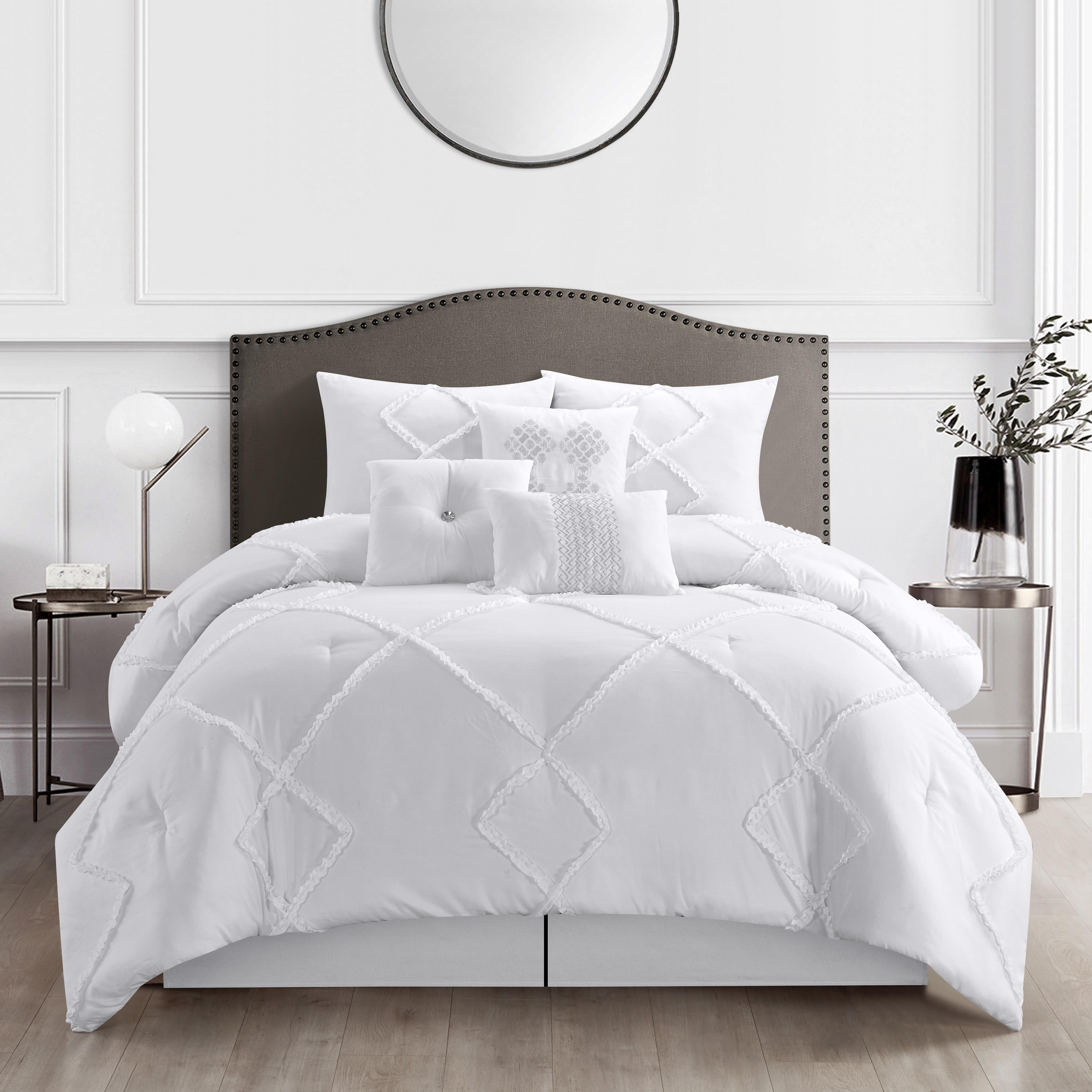 Alissar White Microfiber Queen 7-Piece Comforter Set