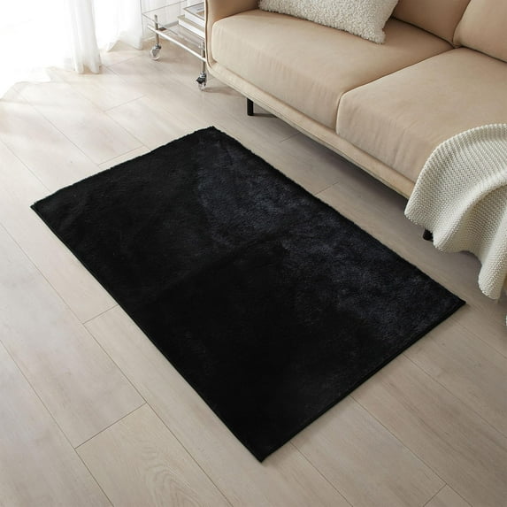 Nanshing Mayen Faux Fur Accent Rug, Black, 30" x 46"