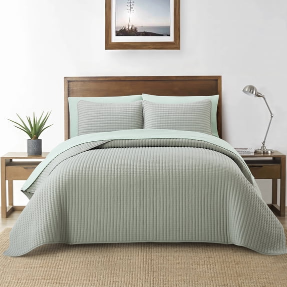 Nanshing Myrne 7 Piece Modern Solid Color Waffle Quilt Set, Sage, King