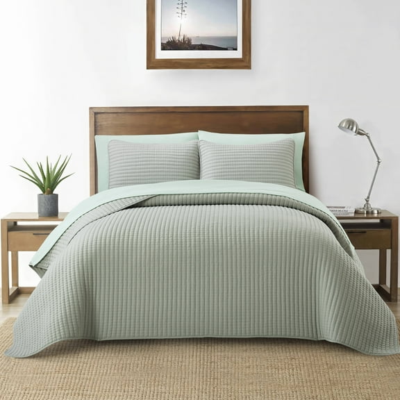 Nanshing Myrne 7 Piece Modern Solid Color Waffle Quilt Set, Sage, King