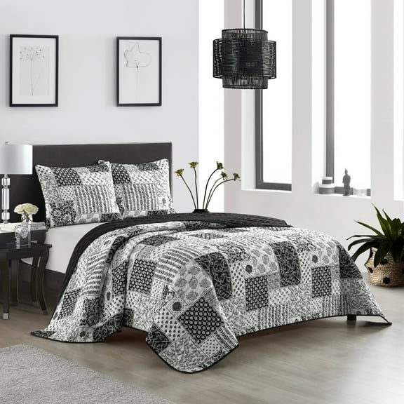 Nanshing Quinn 3 Piece Patchwork Black & White Quilt Set Queen