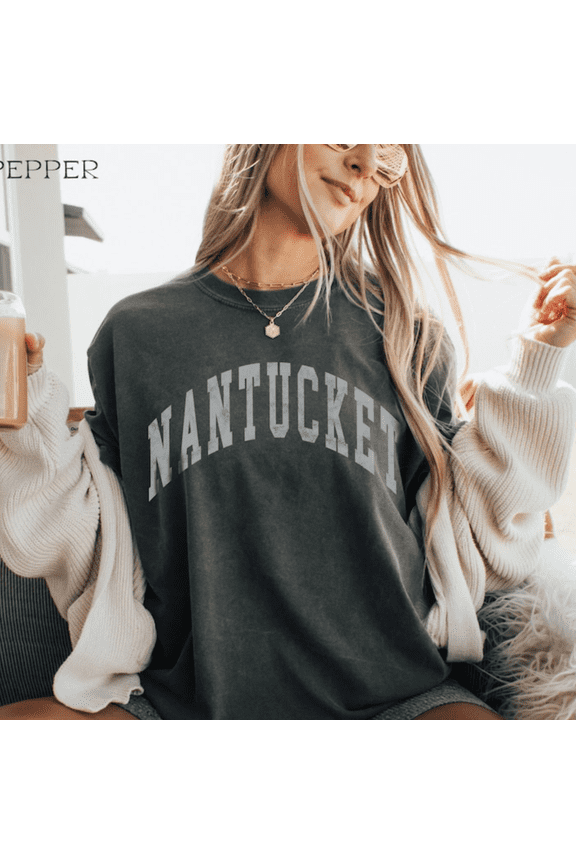 Nantucket Coastal Vintage Graphic T-Shirt Beach Tee