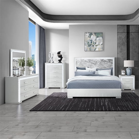 Naomi Silver with Faux Marble Detailing King Bedroom Set with LED Light