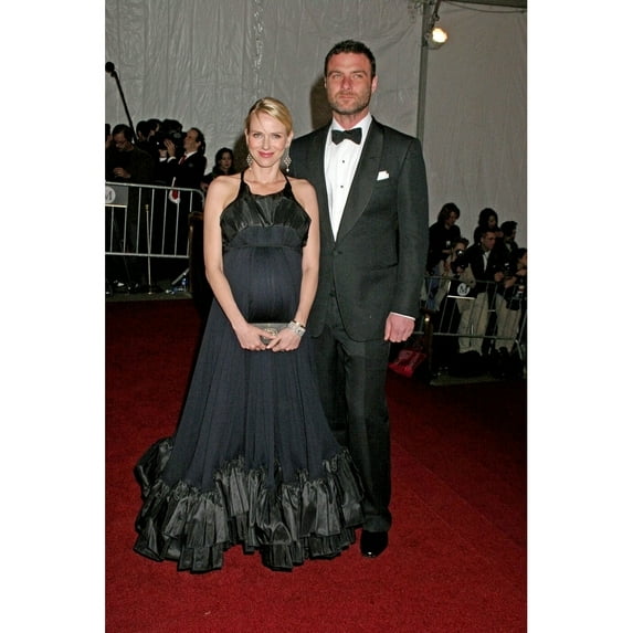 Naomi Watts Liev Schrieber At Arrivals For Poiret King Of Fashion - Metropolitan Museum Of Art